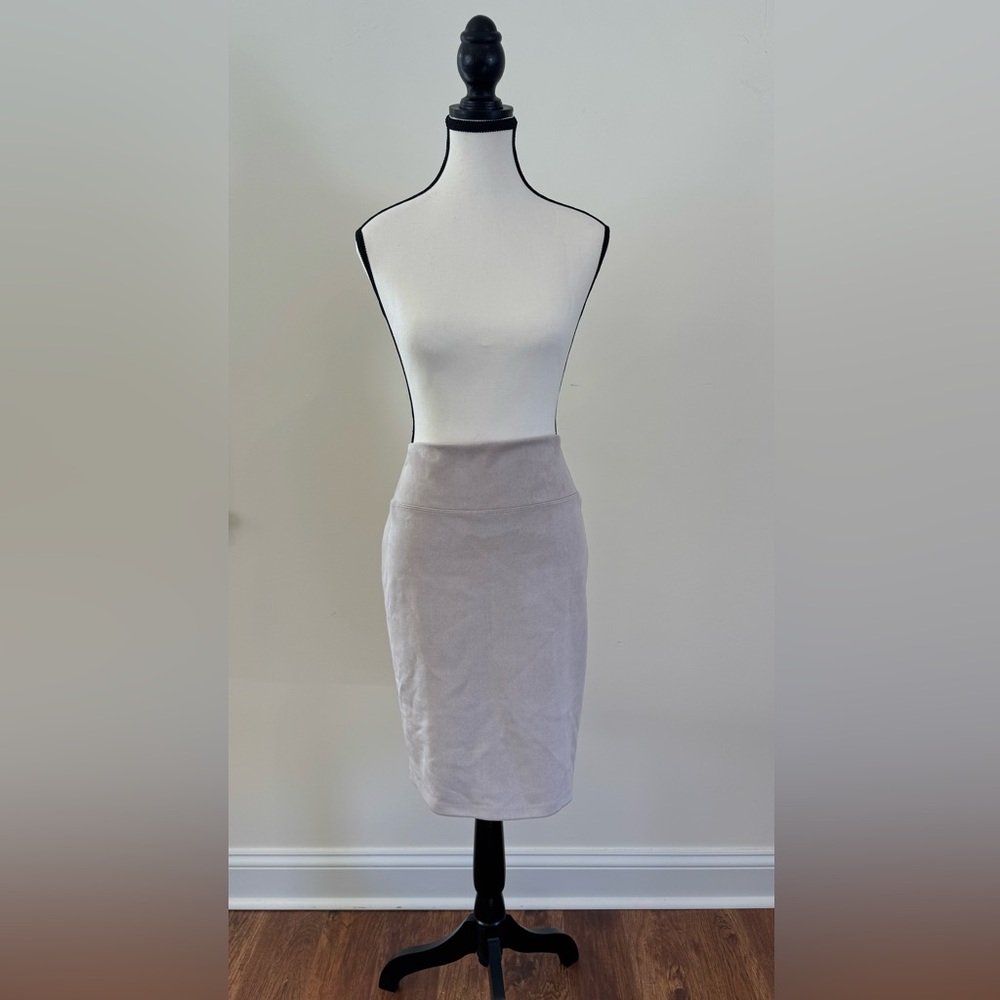 XL Petite Tan Suede-like Skirt